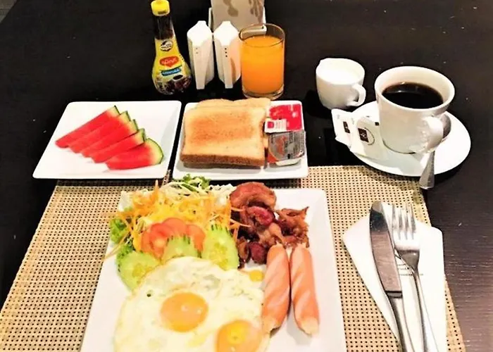 Amora Neoluxe Hotel 4*
