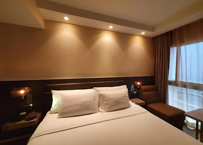 Amora Neoluxe 4* Bangkok