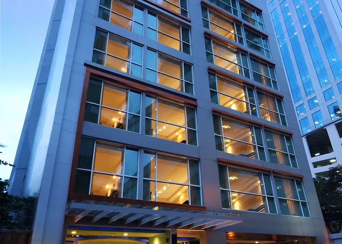 Amora Neoluxe 4* Bangkok