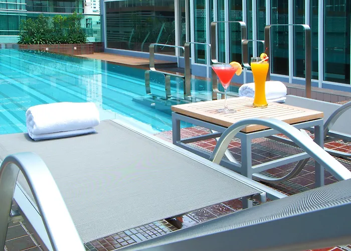 Amora Neoluxe Hotel 4*