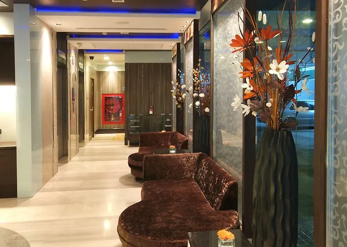 Amora Neoluxe Bangkok
