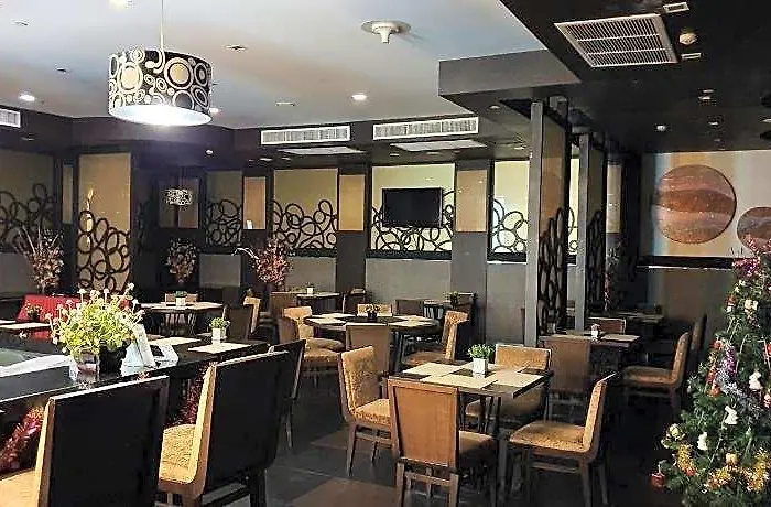 Amora Neoluxe Hotel 4*