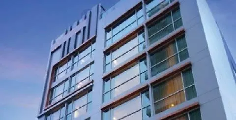 Amora Neoluxe Hotel
